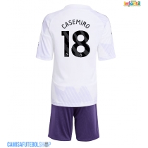 Camisa de time de futebol Manchester United Casemiro #18 Replicas 2º Equipamento Infantil 2025-26 Manga Curta (+ Calças curtas)